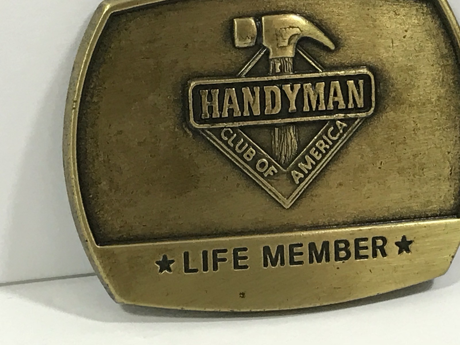 1996 Belt Buckle Handyman Club Of America Life Member Hammer 3 Inch