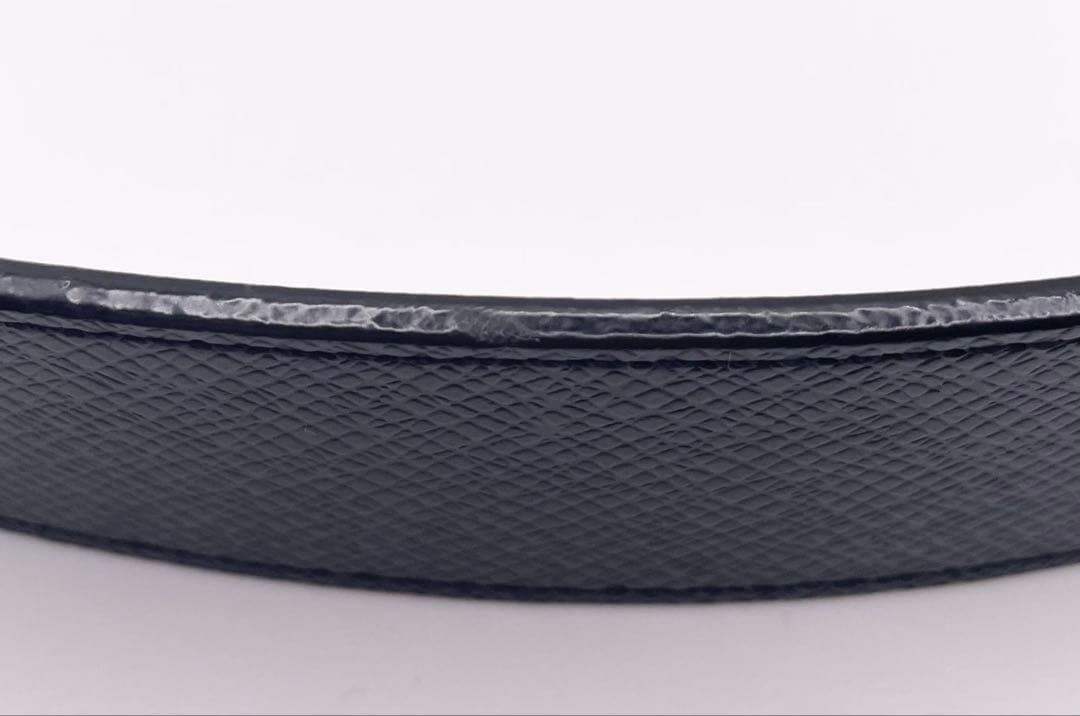 Louis Vuitton Pre-Owned Taiga Belt M6897 Suntulle Initial