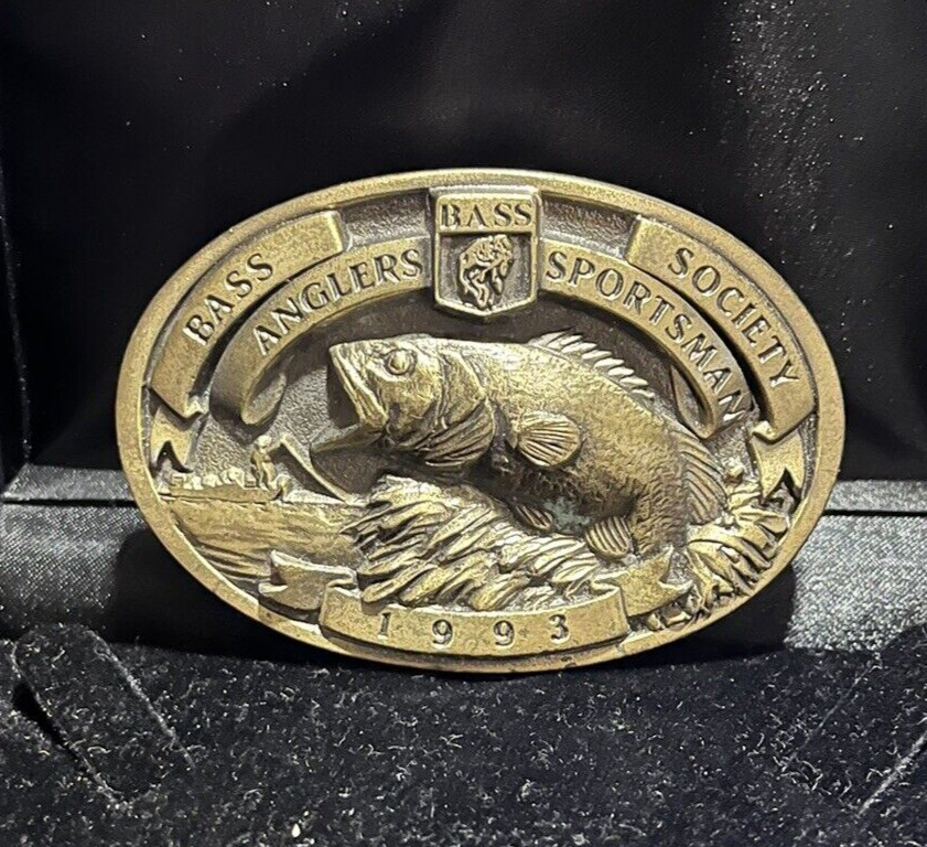 1993 Bass Anglers Sportsman Society Fishing Fisherman Round Brass Belt Buckle 3&Prime;