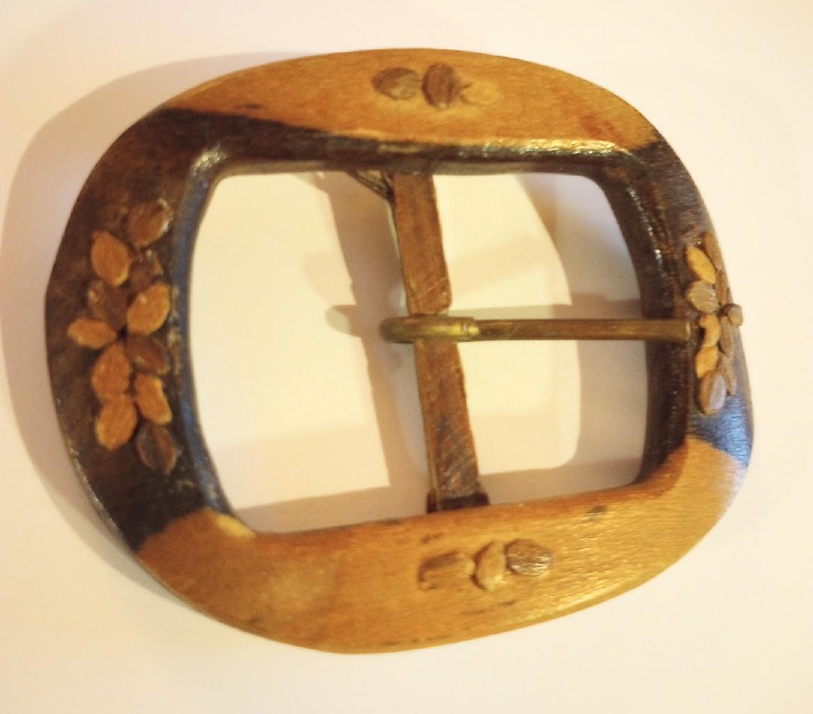 Vintage Hand Carved Wood Belt Buckle Fits 1-1/2&Prime; Belt Unisex Hippie Dude Chick