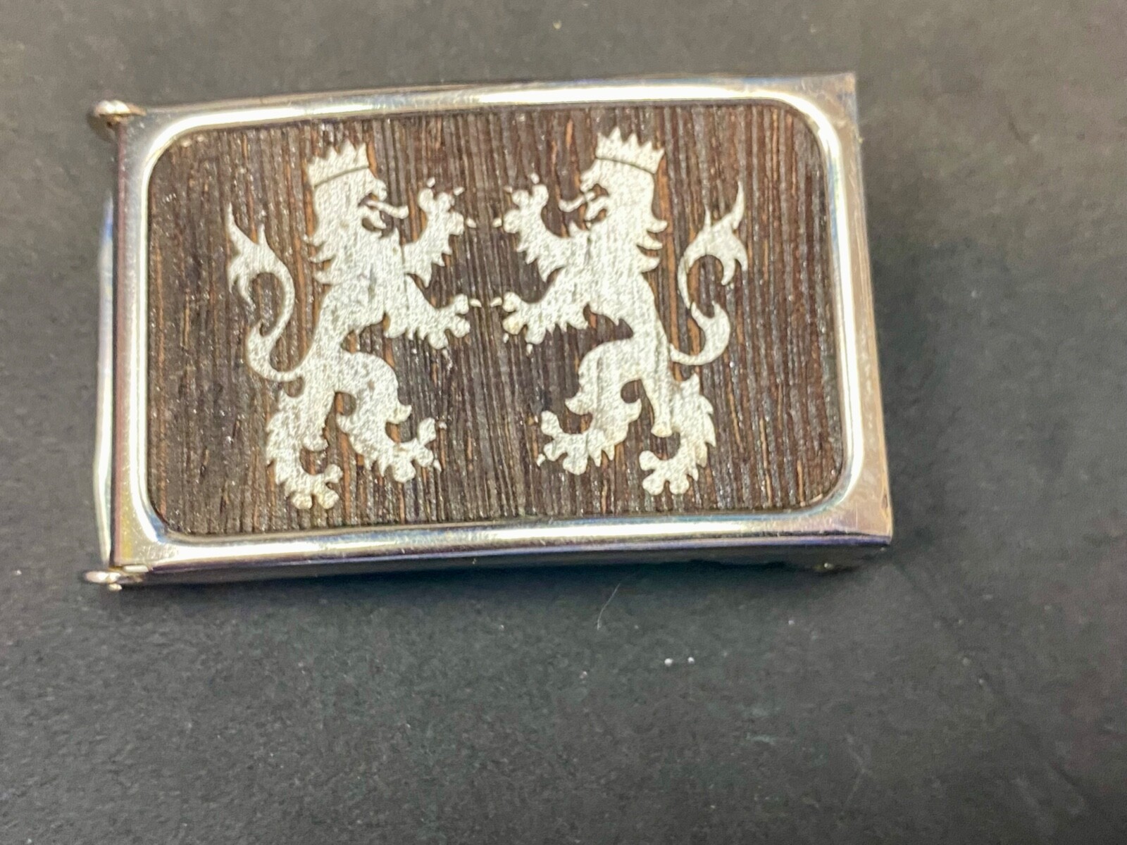 Crowned Griffon Lion&rsquo;s Family Crest Graphic Faux Wood Grain Belt Buckle