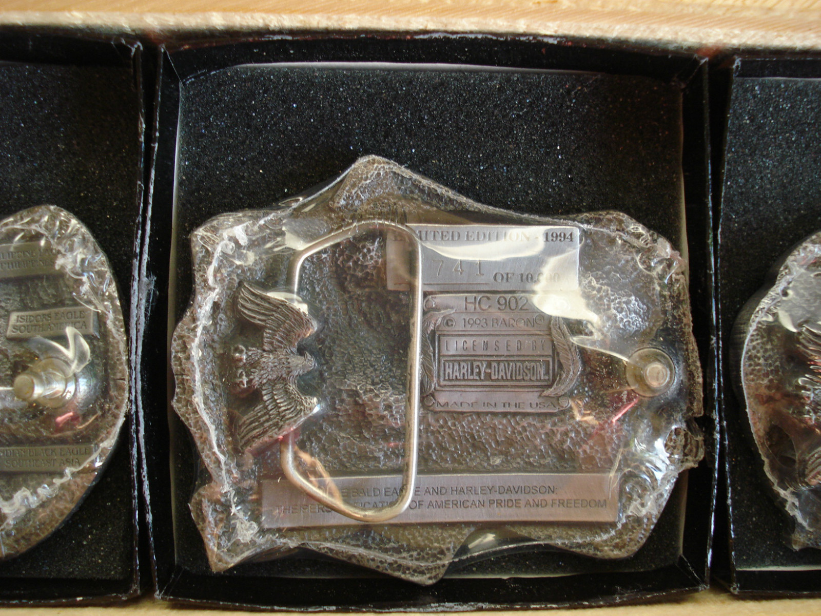 Harley-Davidson Motorcycles 1994 Commemorative Eagle Buckle Set Wood Box New