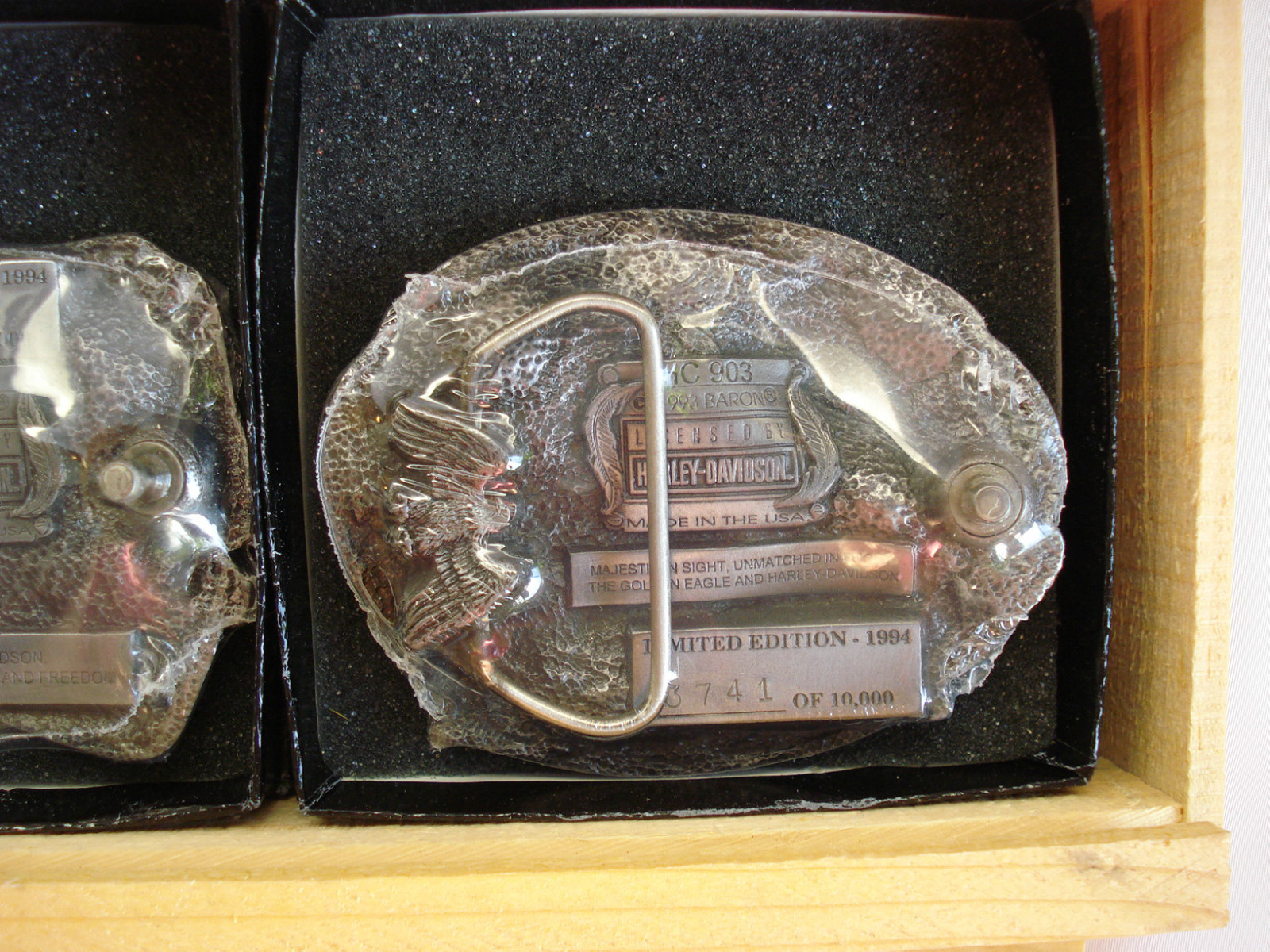 Harley-Davidson Motorcycles 1994 Commemorative Eagle Buckle Set Wood Box New