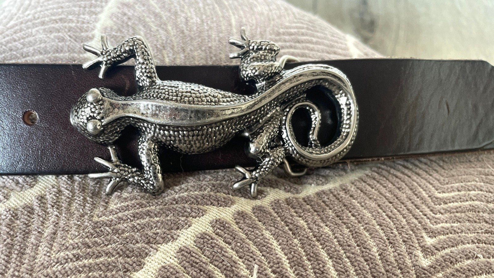 Handmade Silver Lizard Belt Buckle Southwestern Gecko Fits 1.5&Prime; Belt Gift