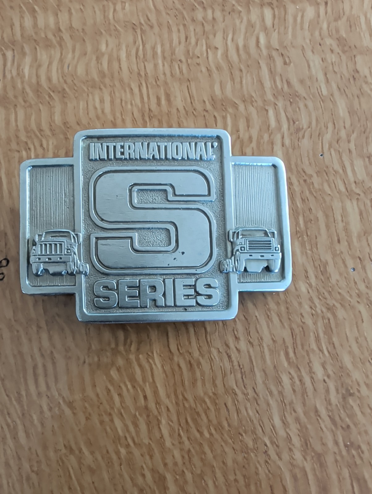Mint – International Harvester S Series Belt Buckle Silver Truck 80s Spec-Cast