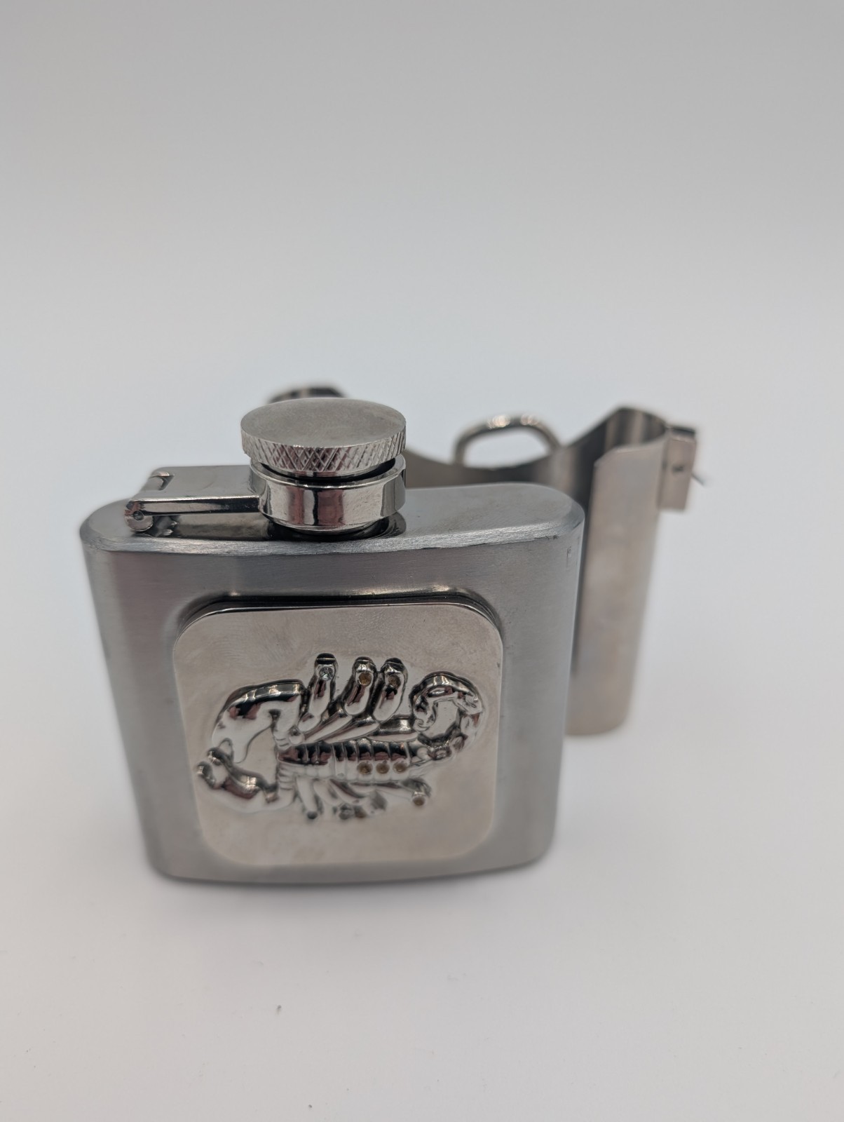 2 oz. Flask Scorpion Metal Removable Belt Buckle Alcohol Drink