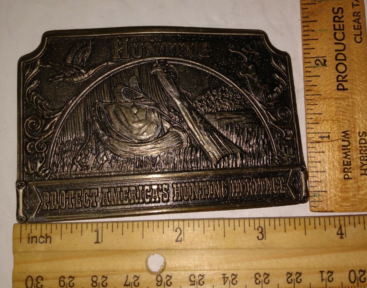 Hunting protect America&rsquo;s hunting heritage Lewis BELT BUCKLE Chicago USA 1978