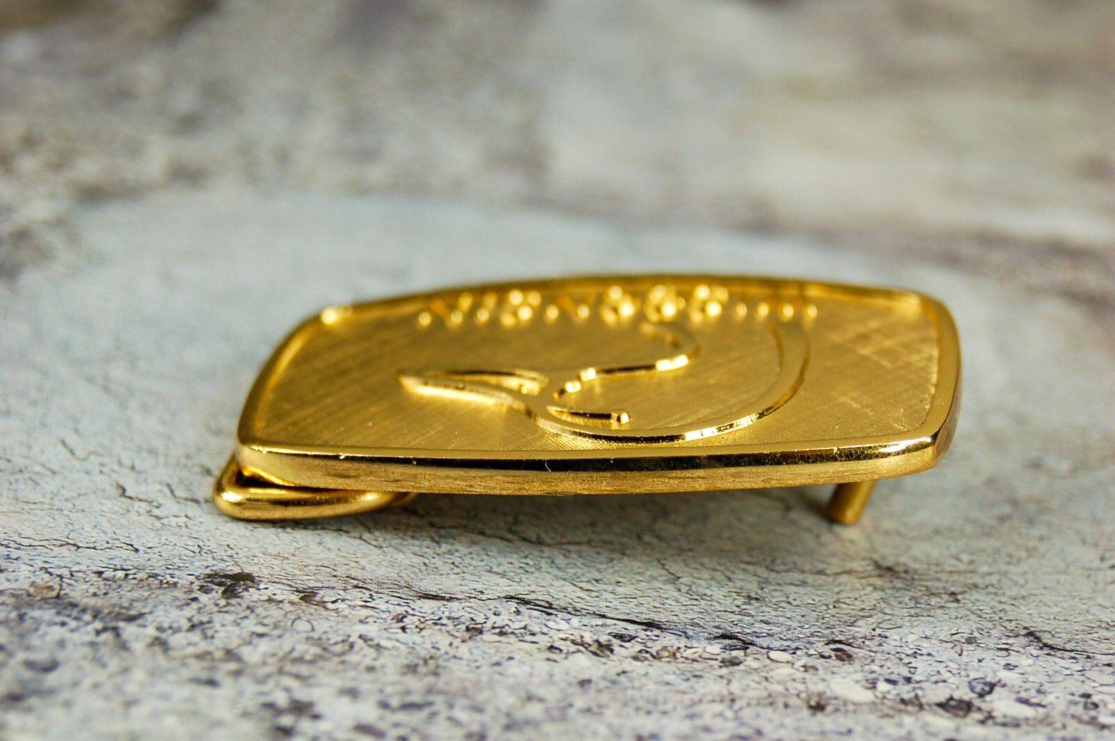 Wisconsin Ducks Unlimited belt buckle gold tone