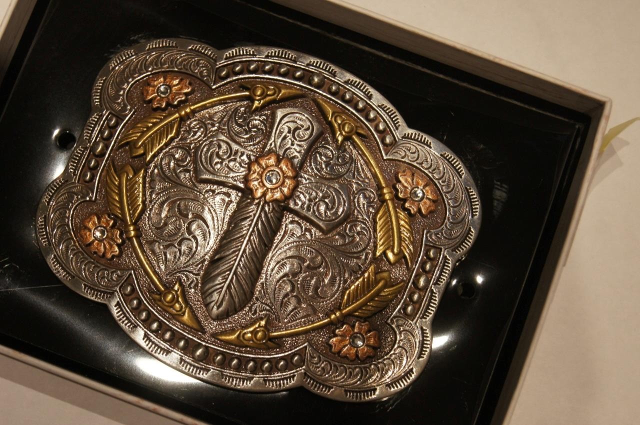Blazin Roxx Feather Cross and Arrows BELT BUCKLE 37947