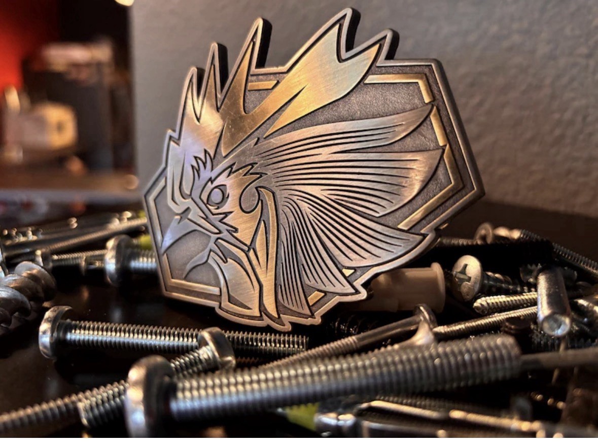 The « Angry » Rooster/Cock Head Belt Buckle: Silver & Gold Finish