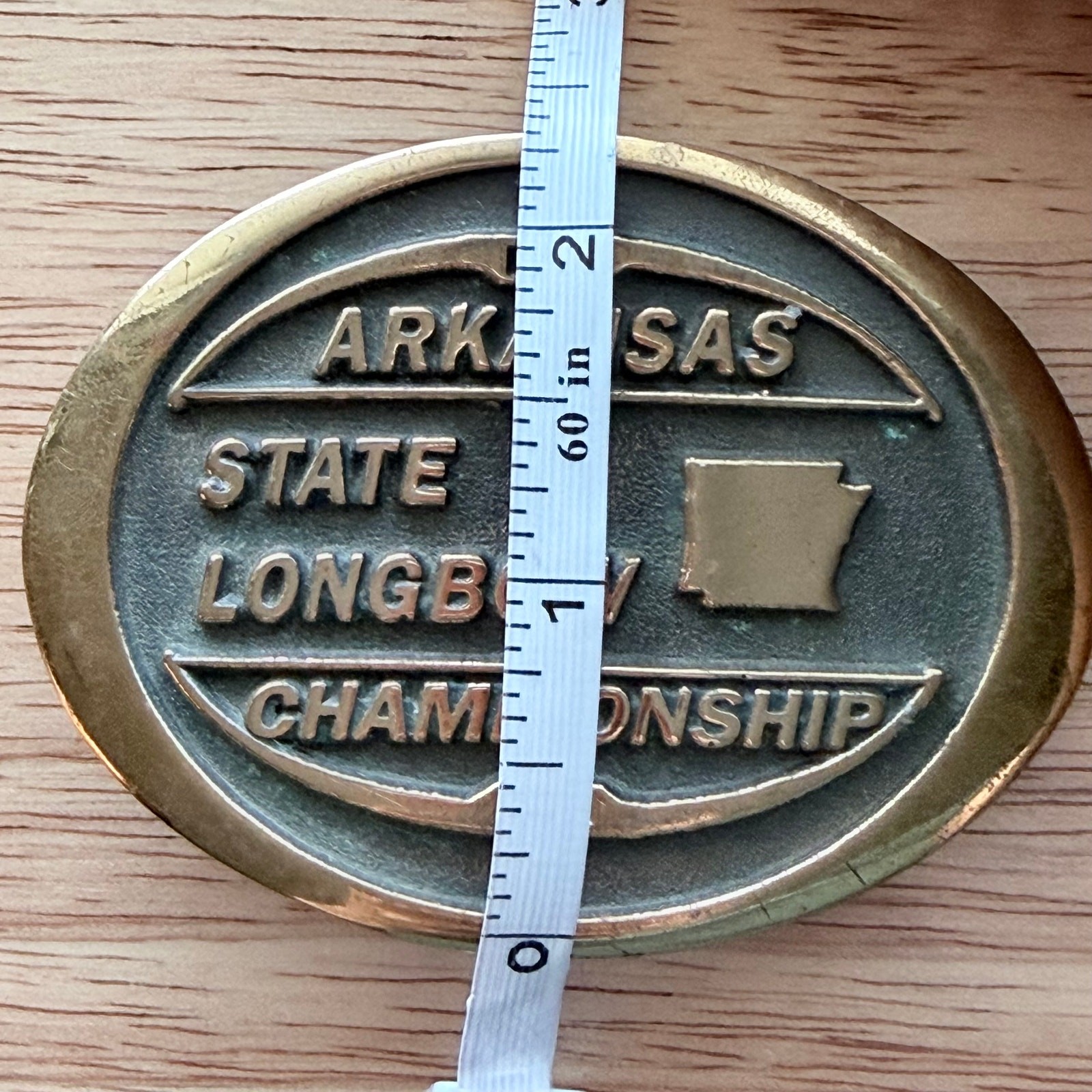 vintage arkansas state longbow championship belt buckle brass tone metal 1998