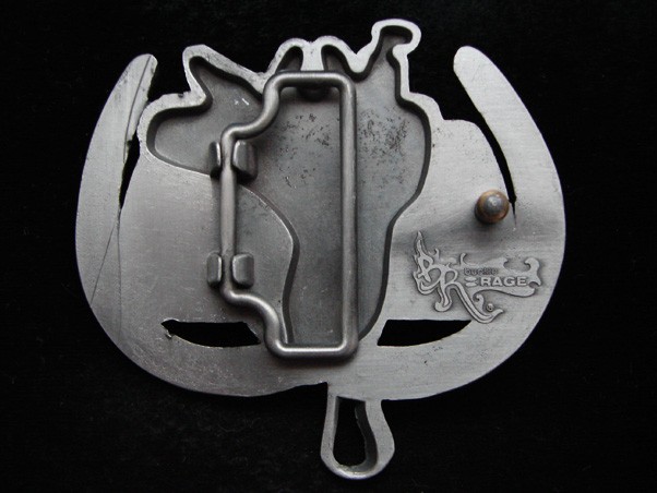 PA01174 *NOS* REALLY NICE **HORSE SADDLE & TWO HORSESHOES** WESTERN BELT BUCKLE