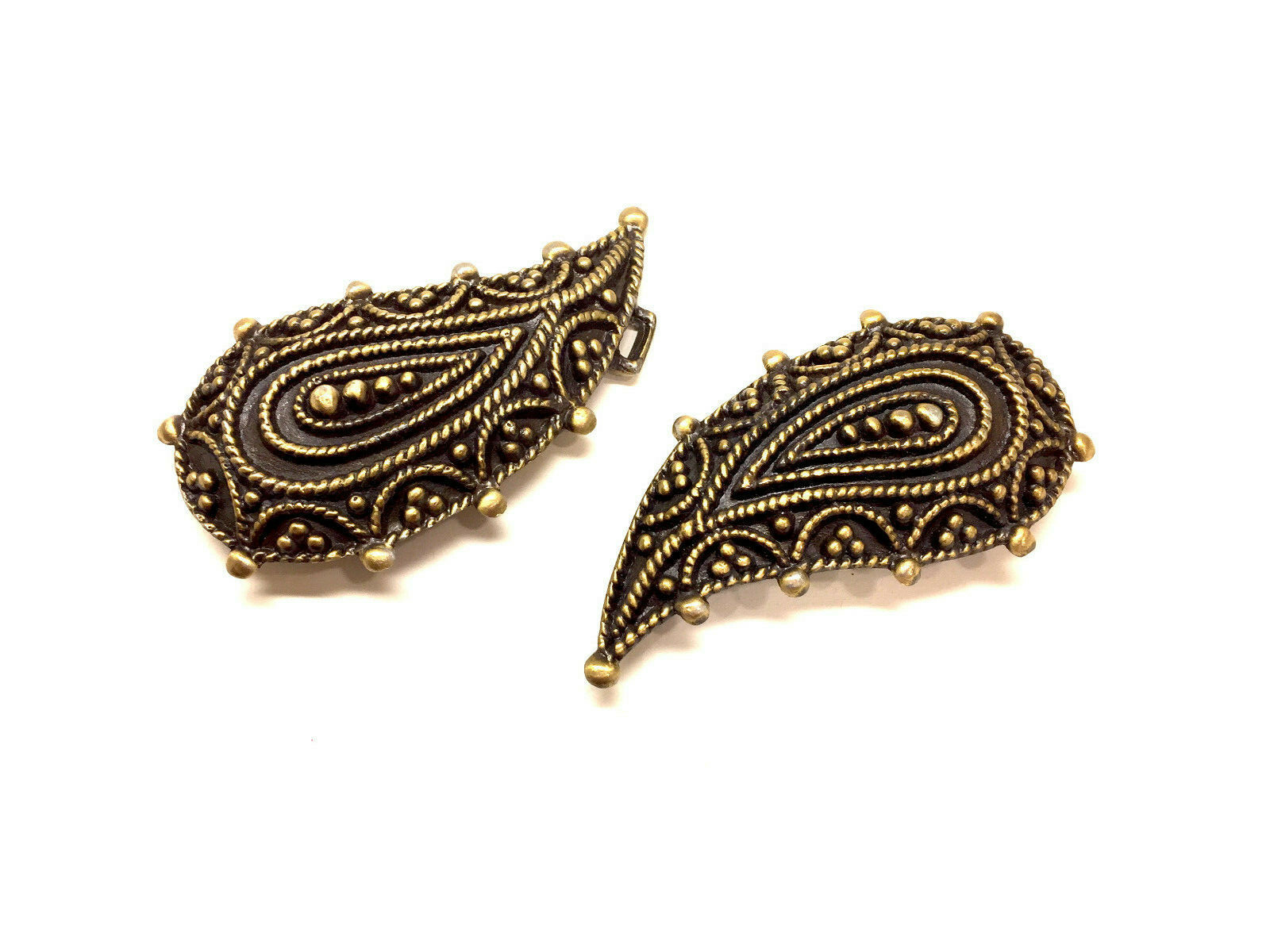 ETRO Antique Bronze Metal Beaded Paisley 1&Prime; Belt Buckle