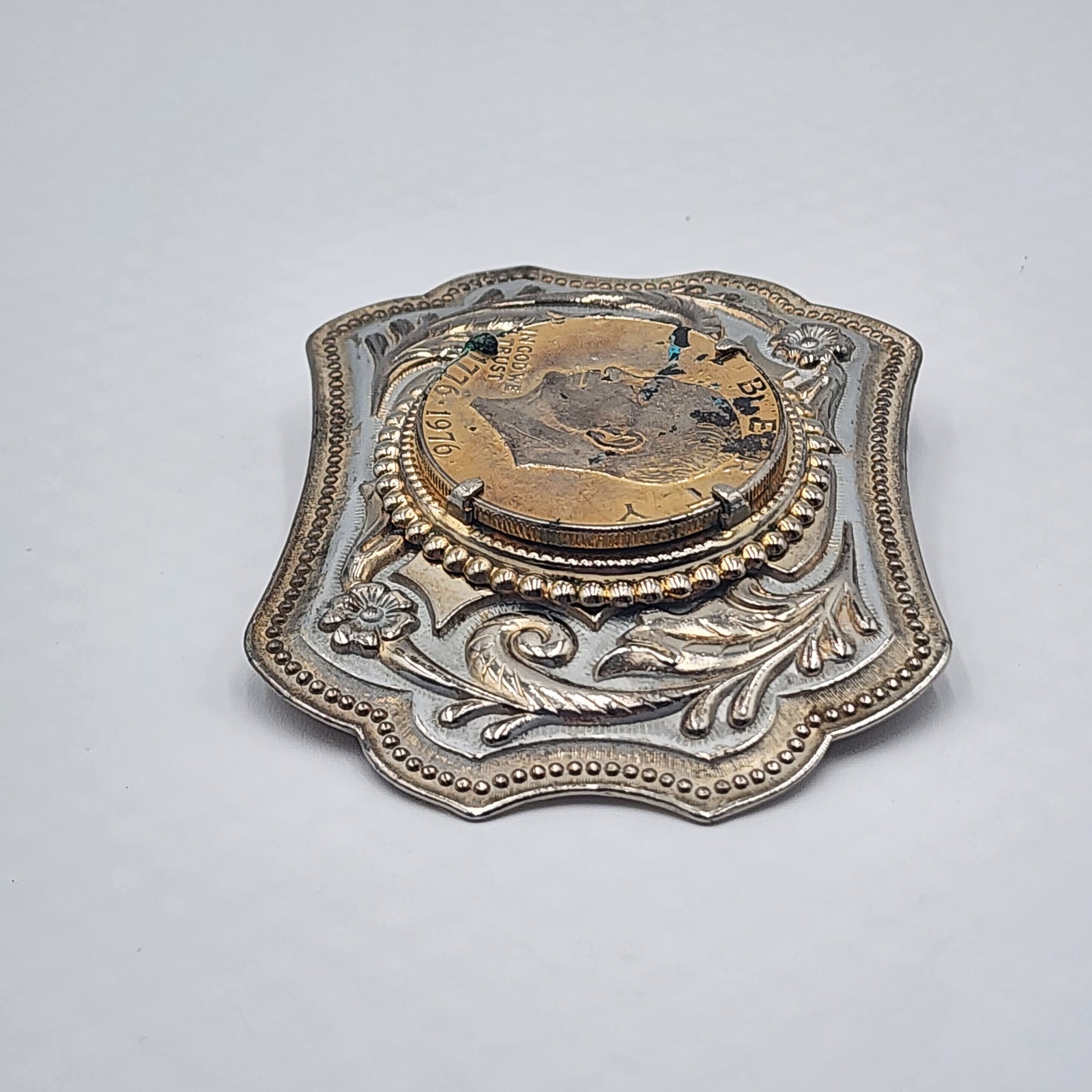 Vintage Eisenhower Dollar Belt Buckle 1776-1976 Bicentennial Gold Silver Tones