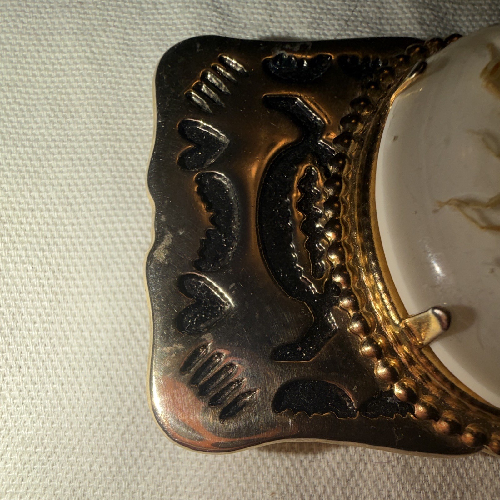 Vintage 1980s Gold Tone Western Belt Buckle Scorpion Cameo Cowboy Unisex