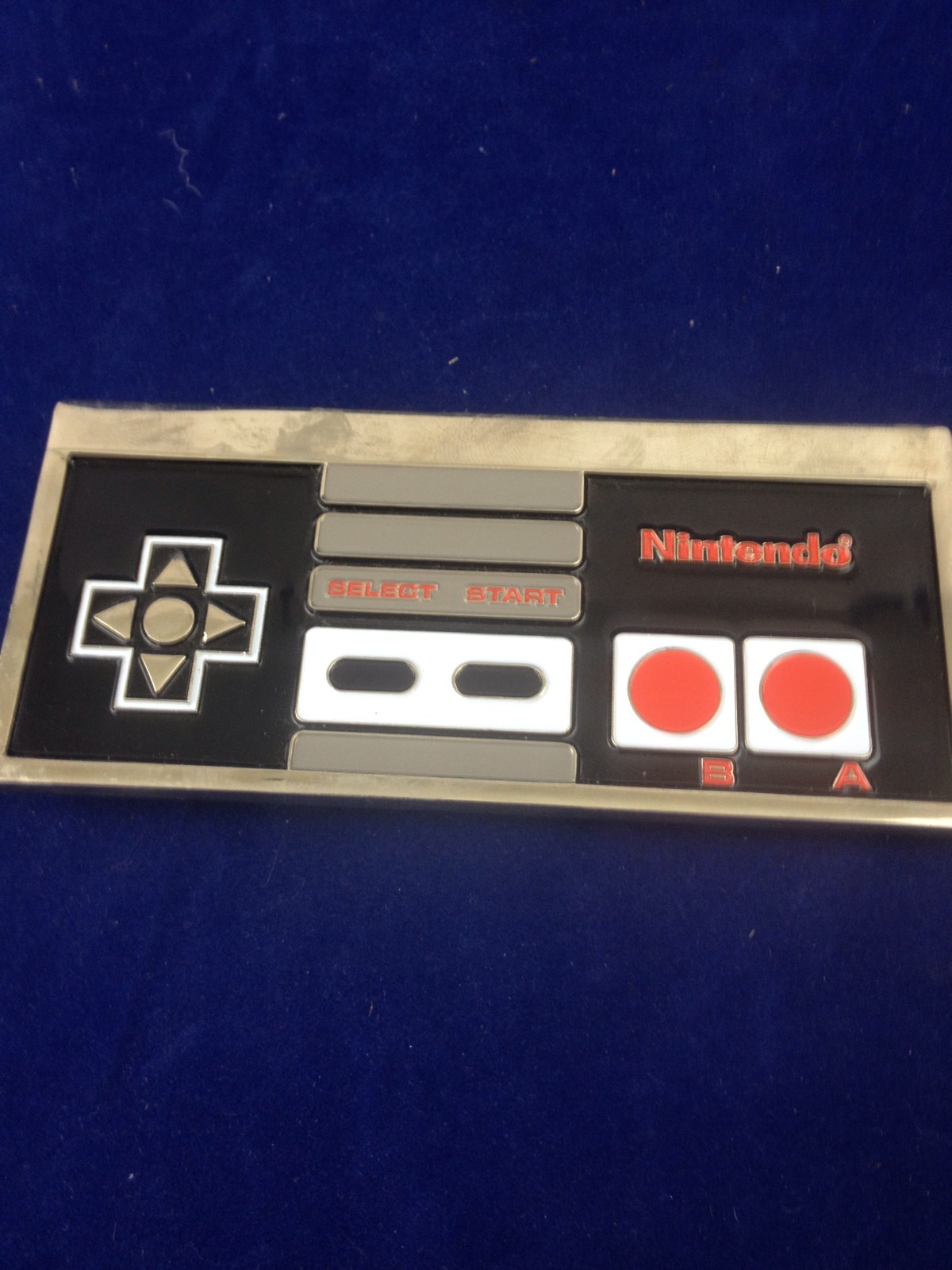 2003 OFFICIAL NINTENDO VIDEO GAME CONTROLLER BELT BUCKLE