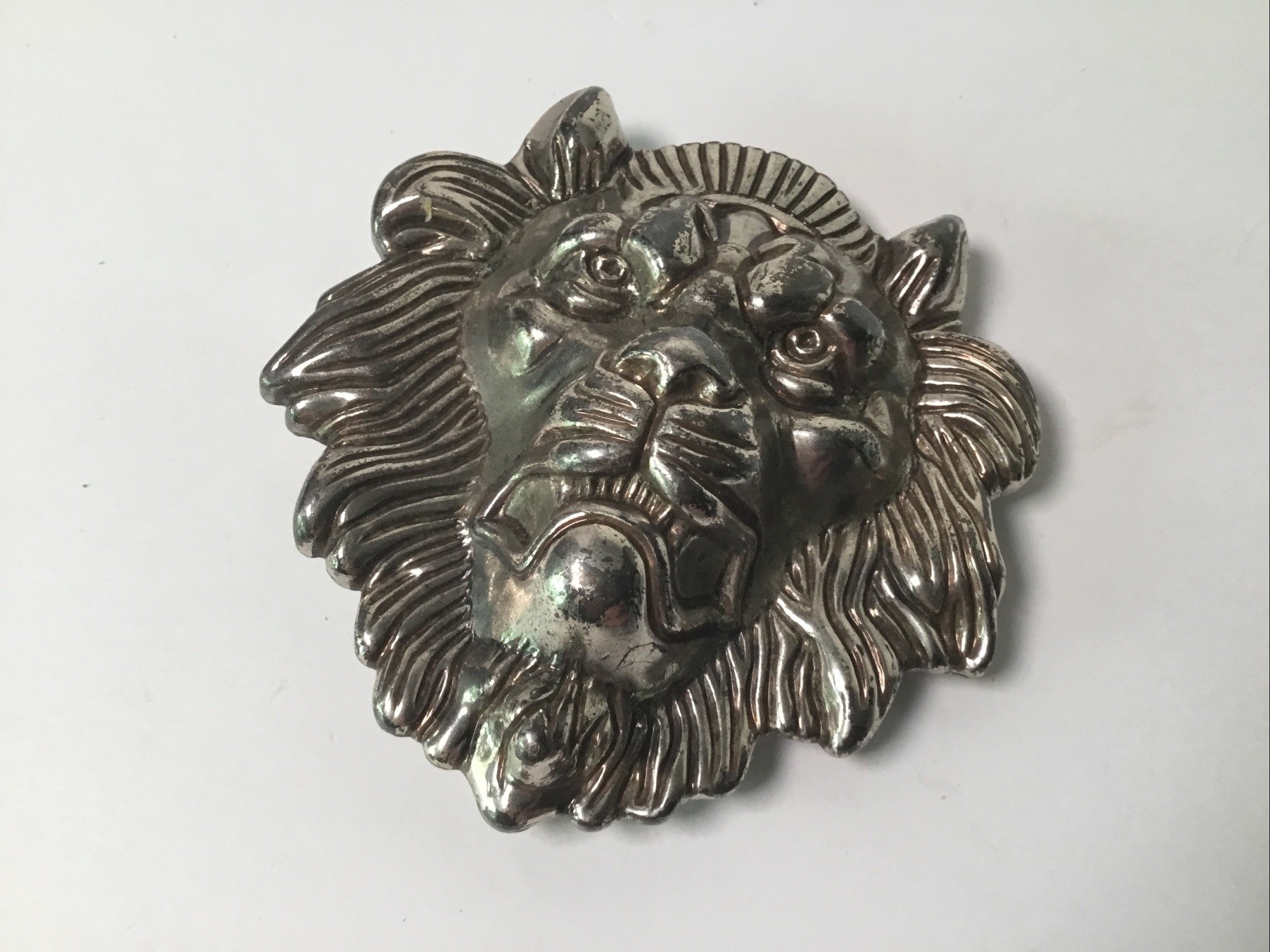 Lions Head Metal Heavy Belt Buckle 3.25” X 3.5”.