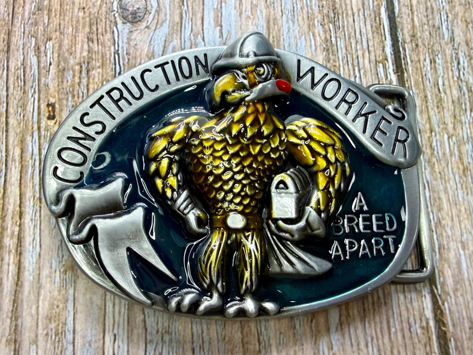 Construction Worker , Rooster Cock A Breed Apart Belt Buckle In New Condition!