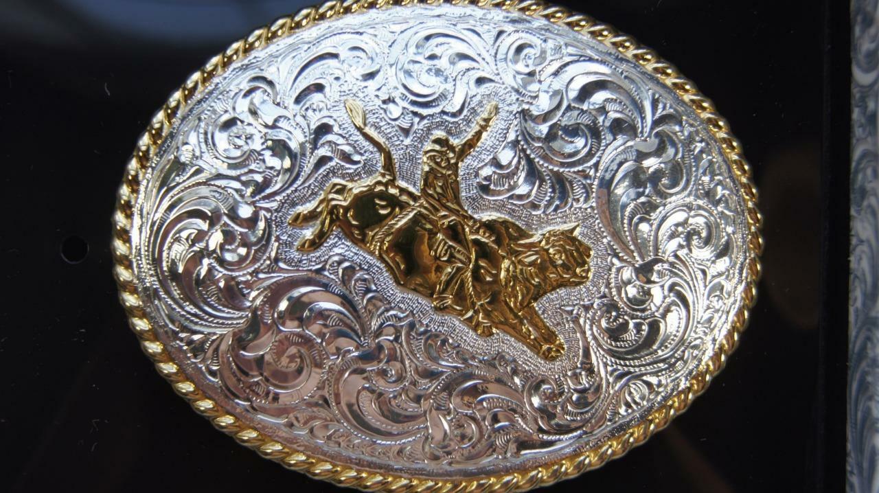 CRUMRINE Belt Buckle BULL RIDER M&F Western silver and gold tone c06150