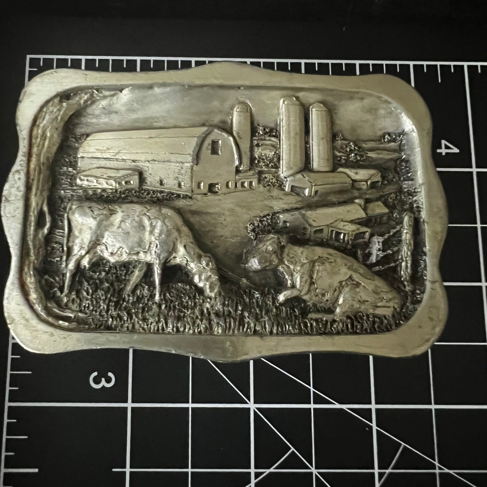 Vintage 1983 Bergamot Brass Works Cow Barn Farm Belt Buckle Pewter Size Farmcore