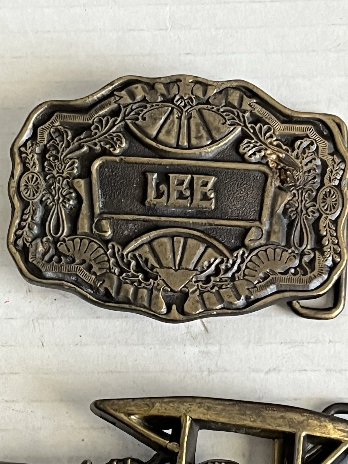 ODEN COLLECTIBLE « LEE » NAME MEN&rsquo;S MAN&rsquo;S BELT BUCKLE BRONZE FREE SHIP USA