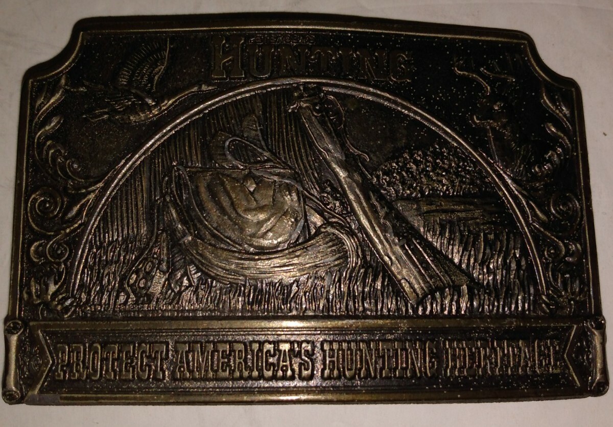 Hunting protect America&rsquo;s hunting heritage Lewis BELT BUCKLE Chicago USA 1978