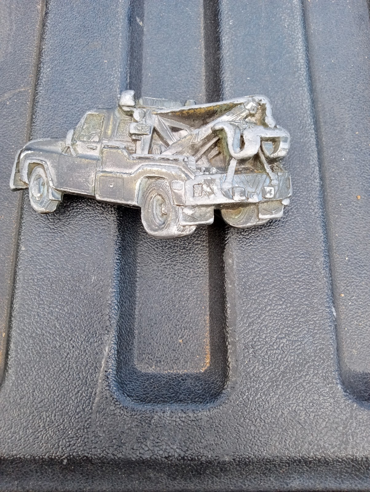 Towtruck Belt Buckle 1980 235, the great American Belt Buckle Company Vintage