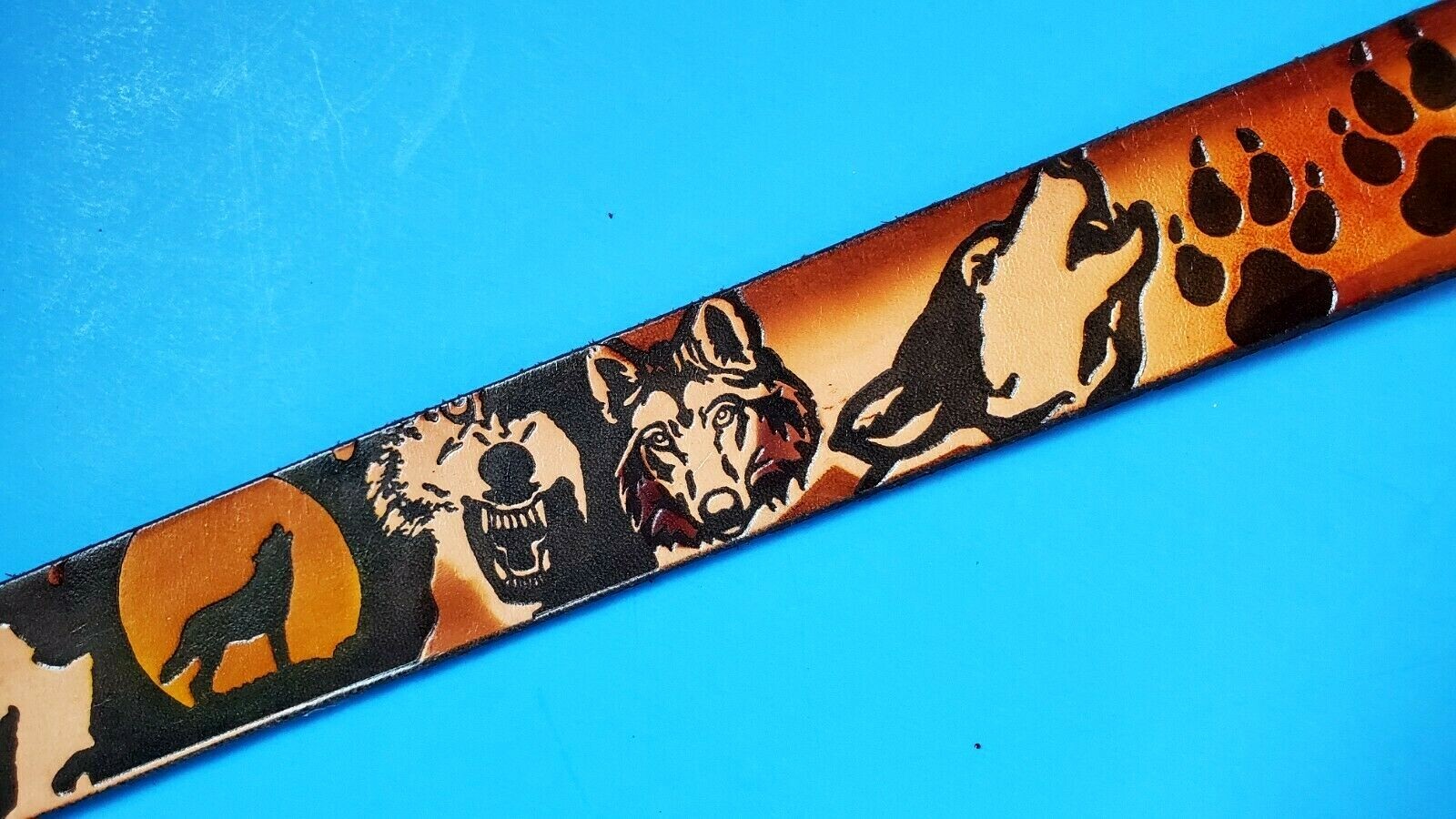 WOLF SCENE Genuine Leather Belt & Matching WOLF Epoxy Buckle A
