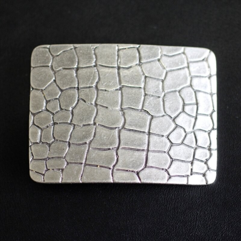 Croco Look Belt Buckle Antique Silver – Modern Minimal Design with Reptile Look