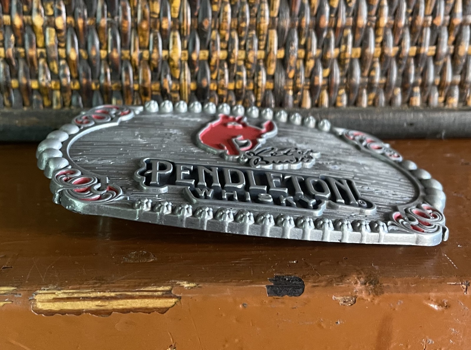 MONTANA SILVERSMITHS « Let&rsquo;s Buck » Western Pendleton Whisky Belt Buckle
