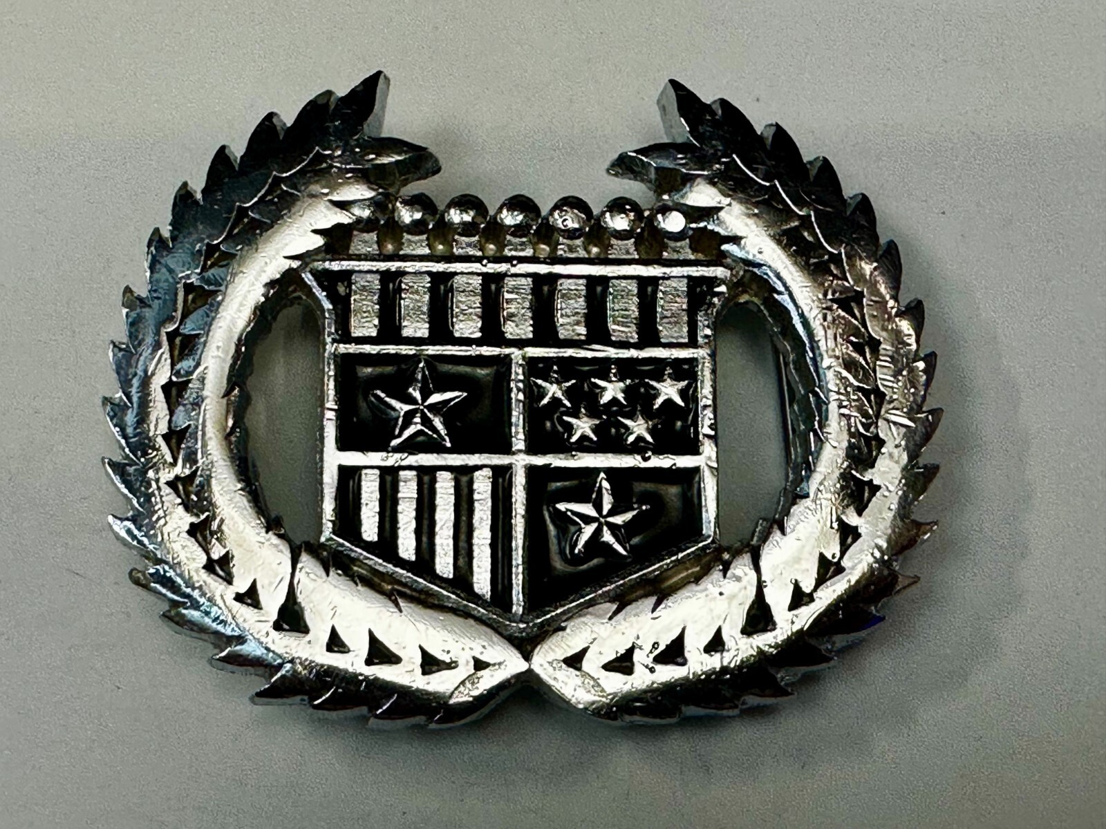 Cadillac Style Crown & Leaf Symbol Silver Tone Cutout Belt Buckle – 2002 Mobtown