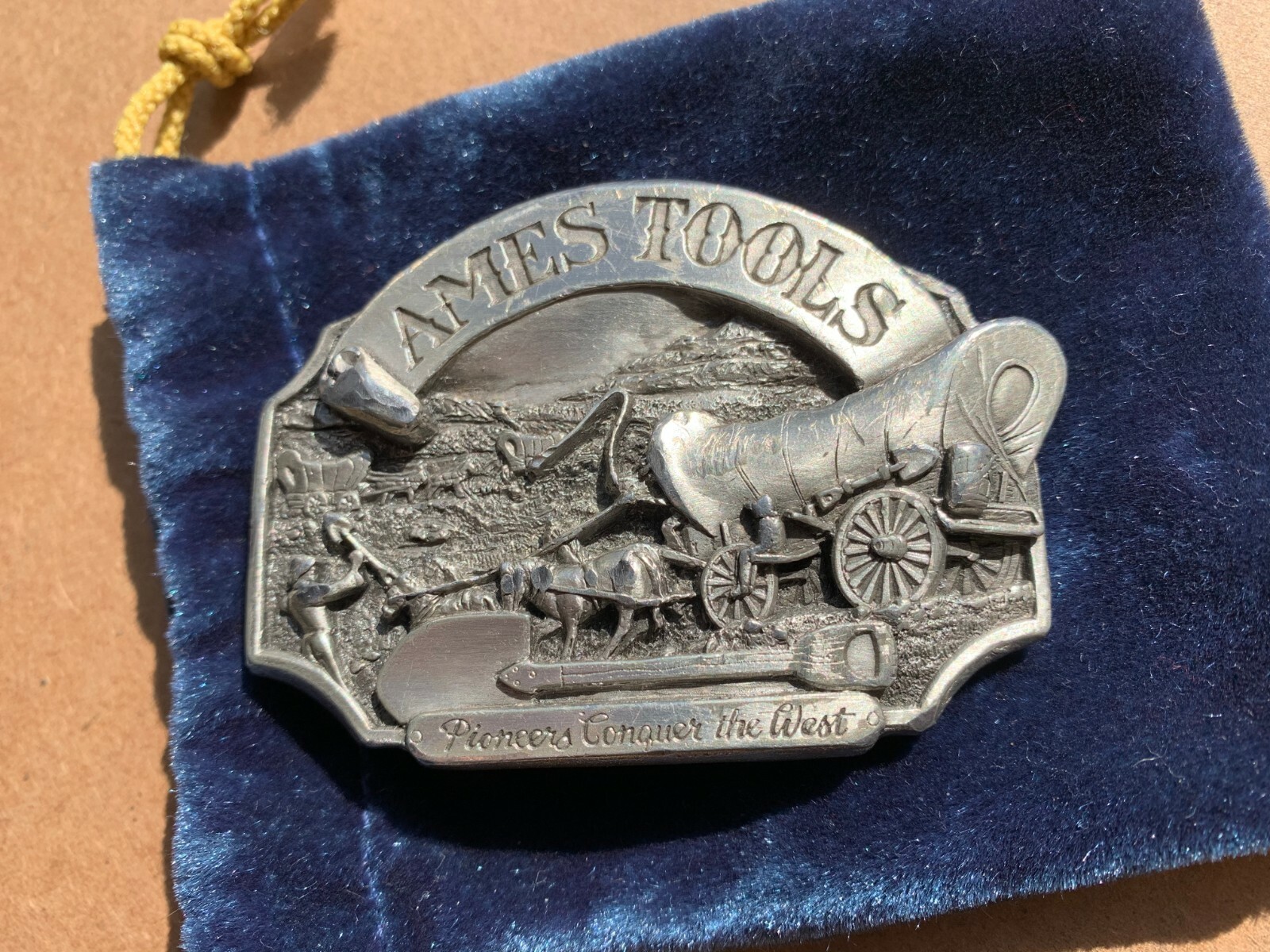 AMES TOOLS Belt Buckle – USA Made 1986 Limited Edition Pioneers Conquer the West