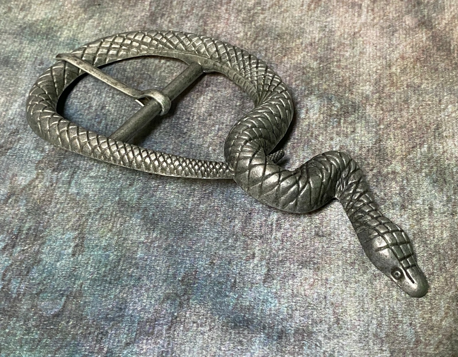 ENMON SNAKE BELT BUCKLE UNIQUE Pewter 6&Prime; (L) x 2 5/8&Prime; (W) NEW