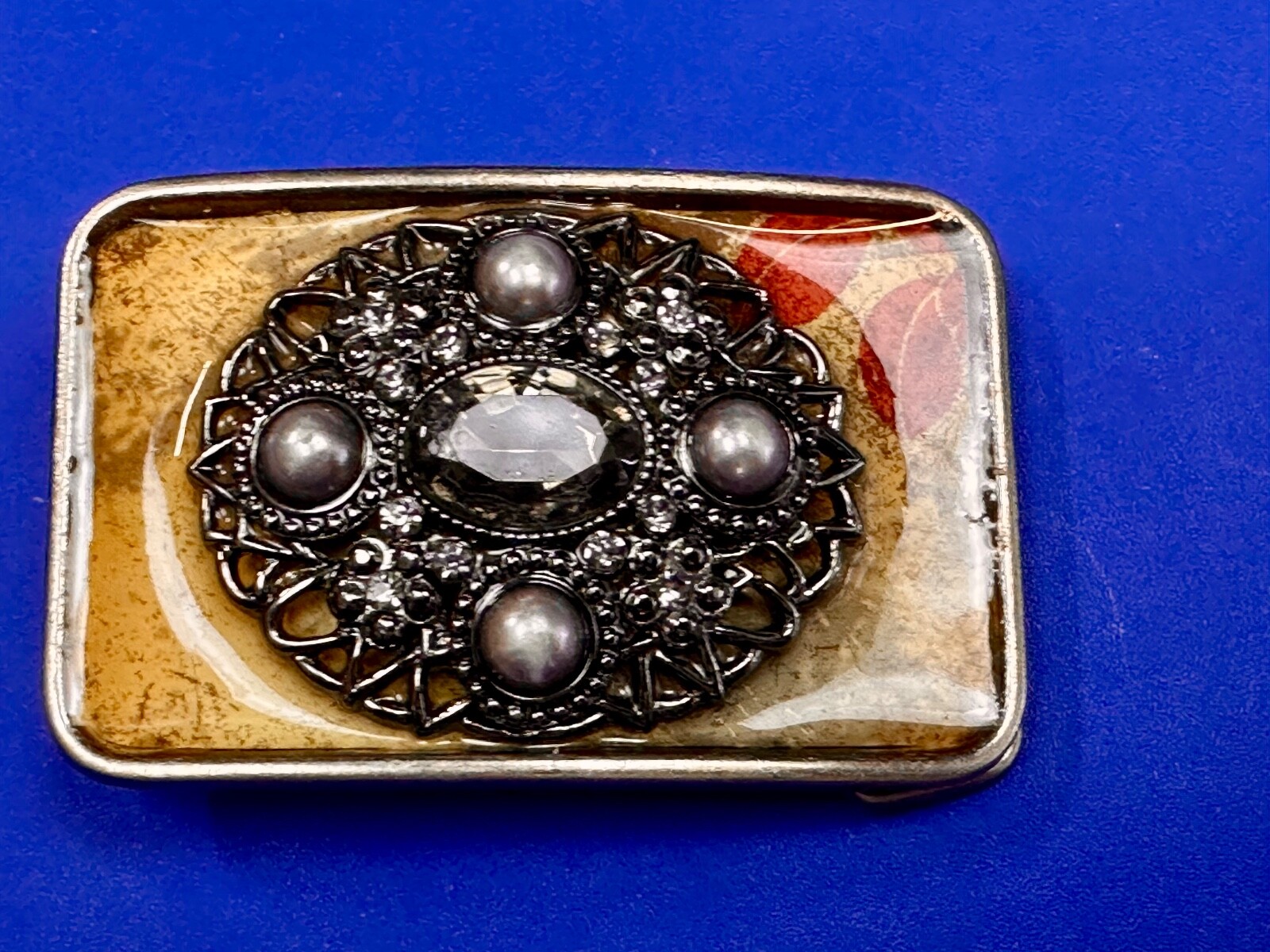 Chunky Raised Flower Swirl Theme Oval Cluster In Rectangular Belt Buckle