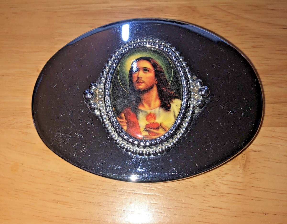 SILVER TONE MADE IS USA JESUS BELT BUCKLE 4&Prime; X 2.75&Prime;
