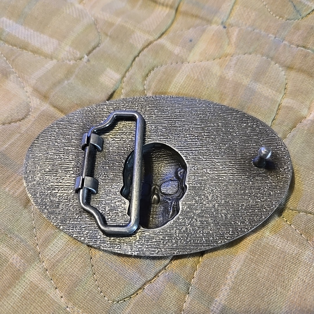 SKULL GUNS BULLETS HANDCUFFS Metal Belt Buckle