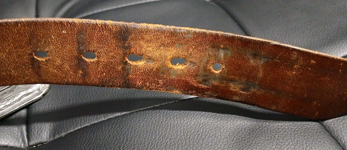 BUCK KNIVES LIMITED EDITION BELT BUCKLE – & Leather Belt VERY HEAVY – GW8