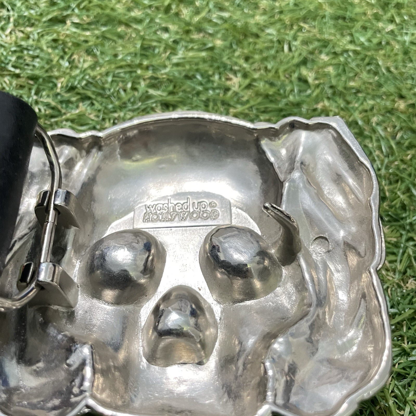 Washed Up Hollywood Crystal Skull Head Belt Buckle Goth Tobacco Road 32 Black