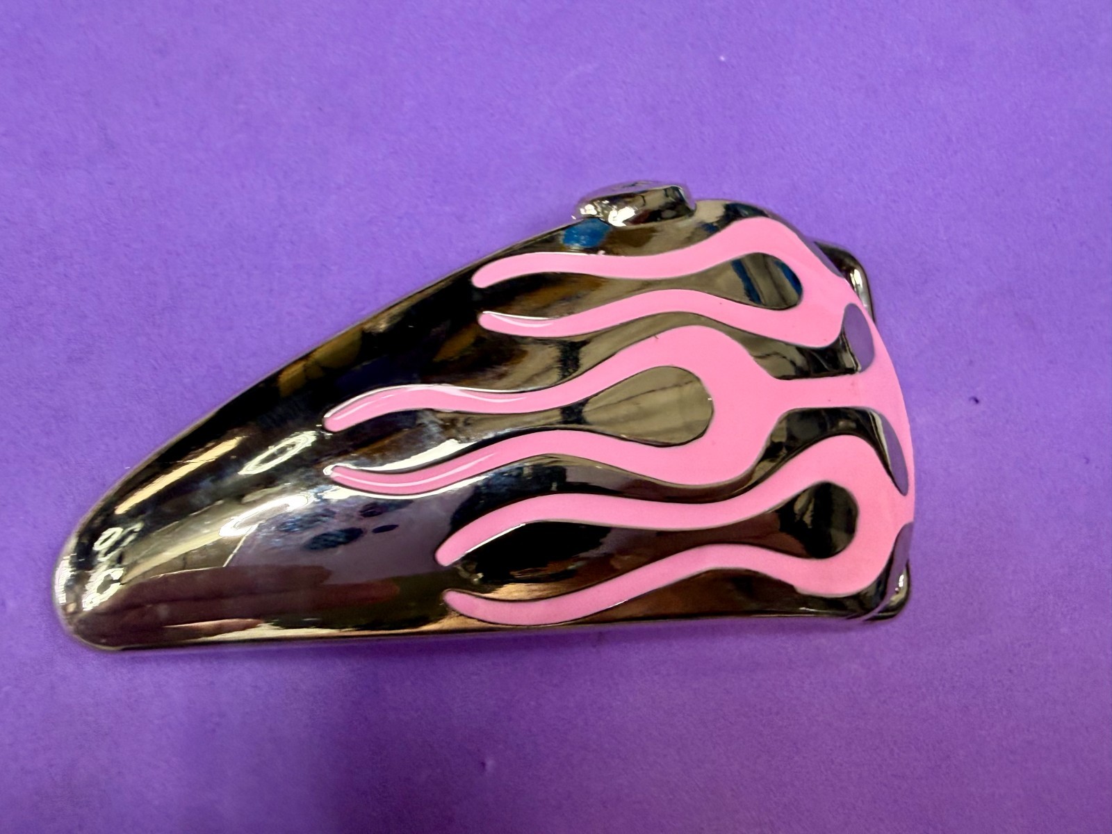 Motorcycle Hot Rod Flames Pink Enamel Gas Tank Buckle Rage Bikers Belt Buckle
