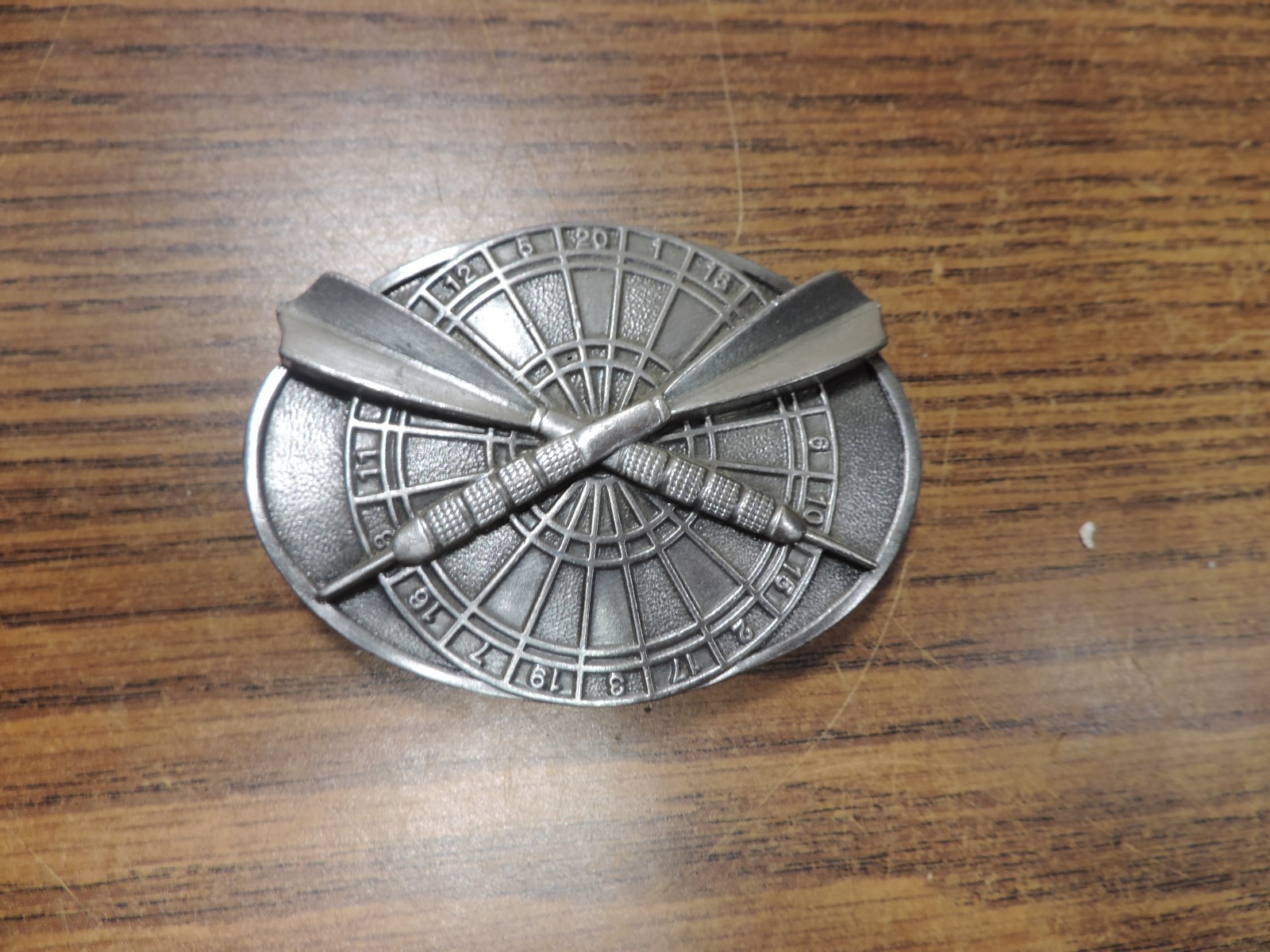 1984 bergamot BELT BUCKLE Dartboard and crossed darts