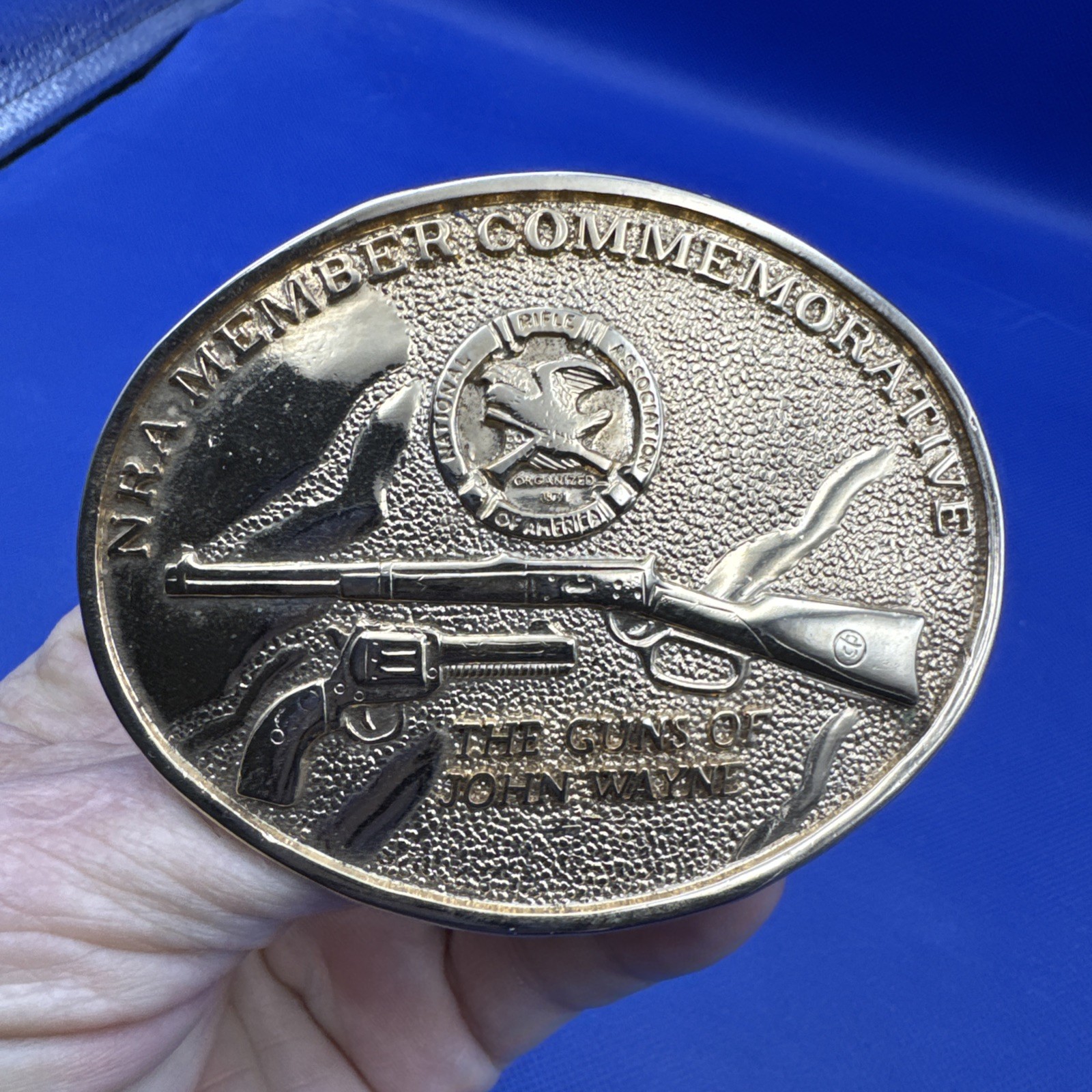 NRA member commemorative Brass Belt buckle the guns of John wayne New Excellent