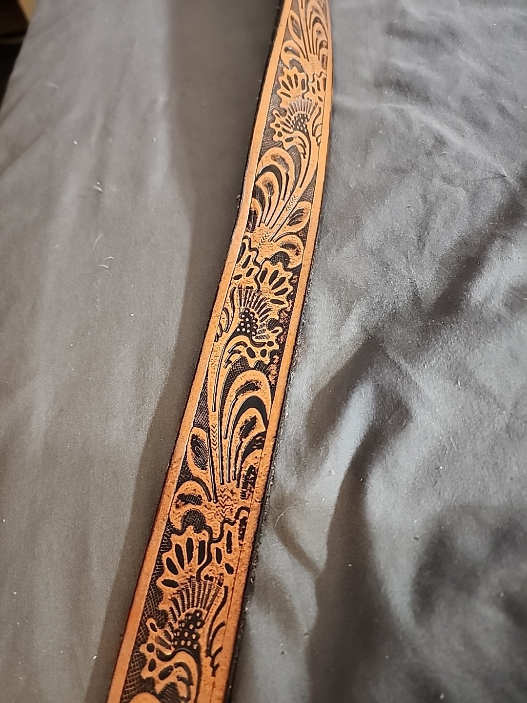 Rocawear Co. RW Logo Metal Buckle BS220 Western Floral Engraved Embossed Belt 38