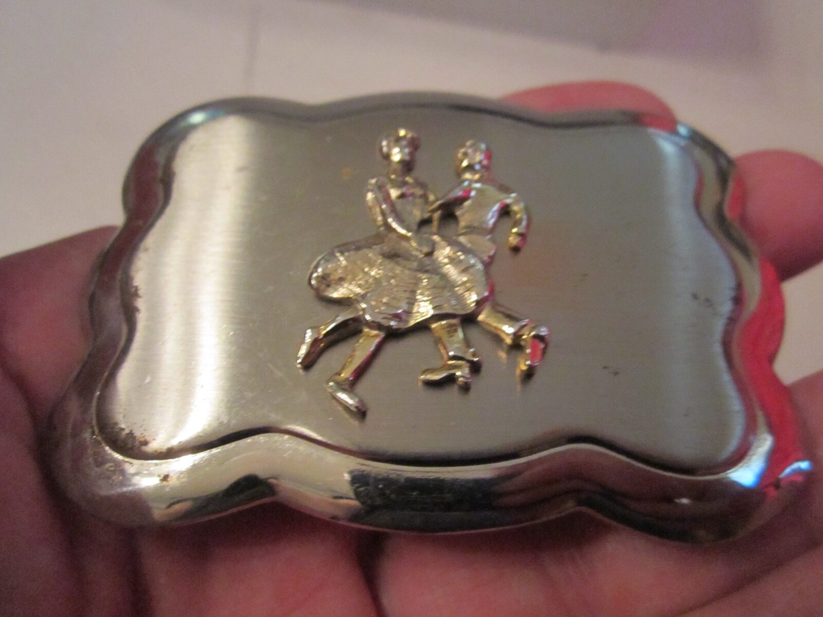 VINTAGE DANCING COUPLE DESIGN BELT BUCKLE – GW-18