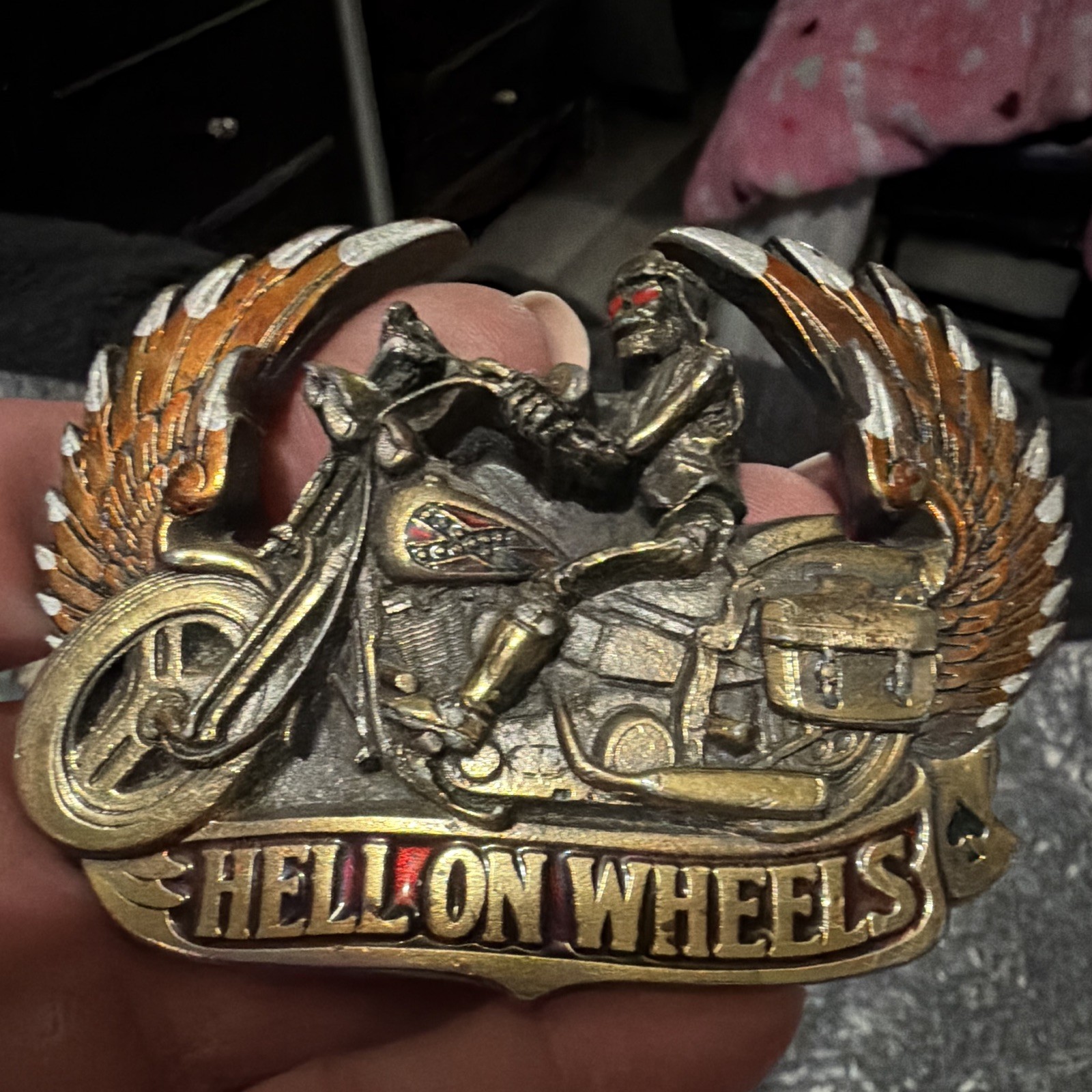 Men&rsquo;s « Hell on Wheels » Motorcycle Biker Belt Buckle, Metal, Fits 1.5 in Belt