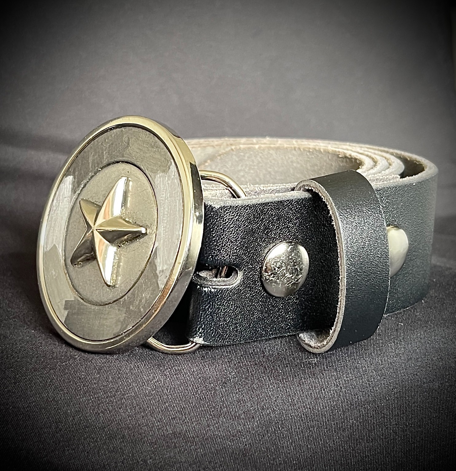 “Five Point Relic” Belt Buckle 2.5” Round Handmade Star OOAK Darren McNees