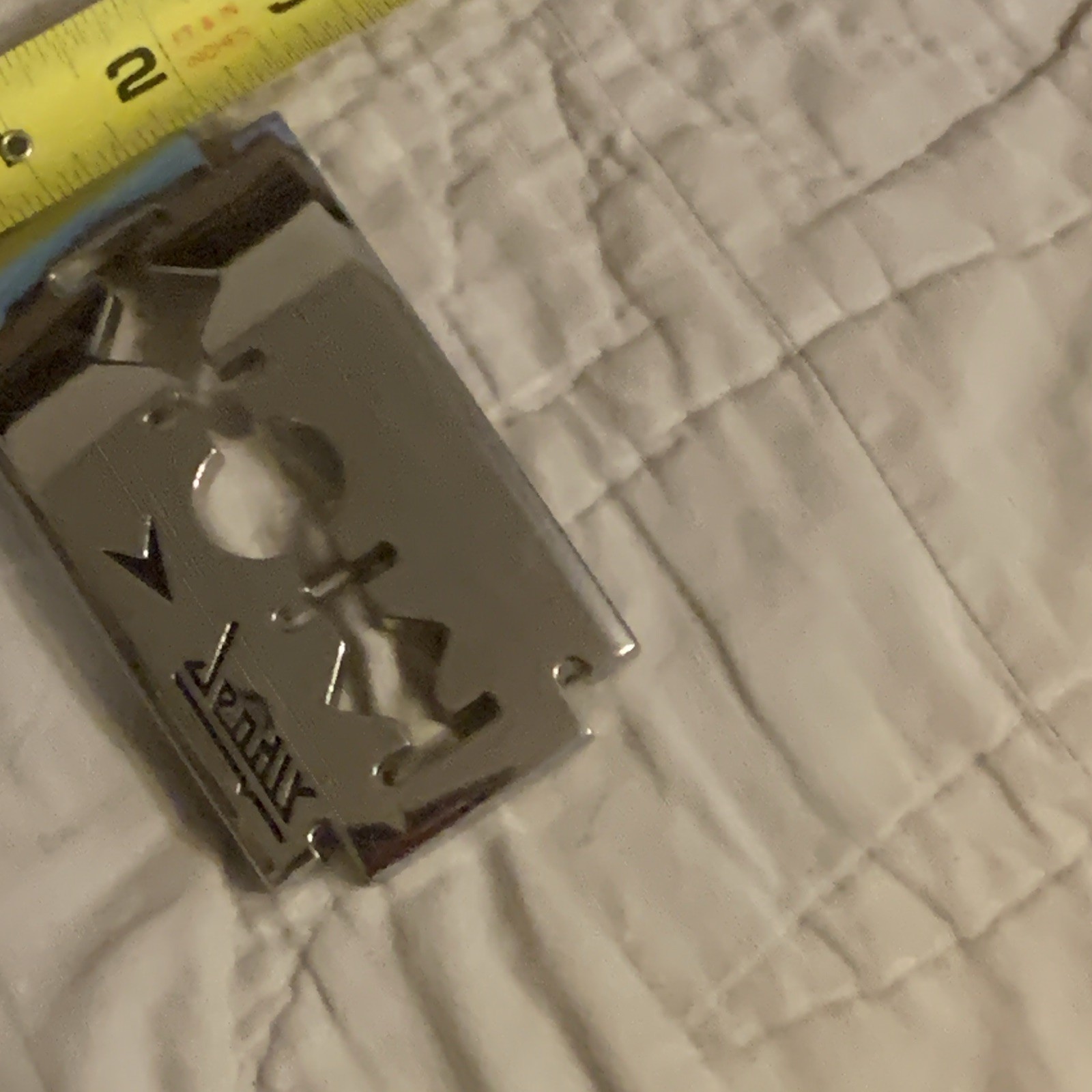 Men&rsquo;s Silver Metal Razor Blade Slide Belt Buckle, Rectangular.