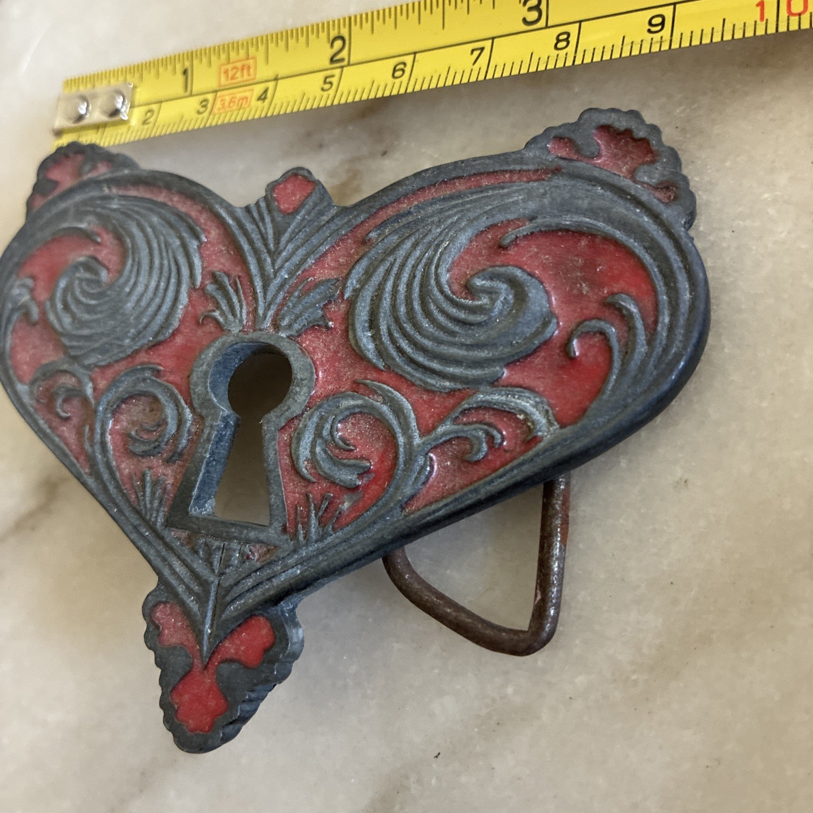 Preowned Y2K Heavy Metal Belt Buckle Heart/keyhole Good Used Cond Mall Goth
