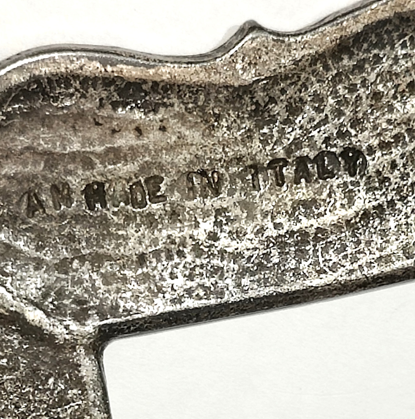 Western Style Belt Buckle 3&Prime;x2.25&Prime; Silver Tone for 1&Prime; Belt Stamped Ethnic Design