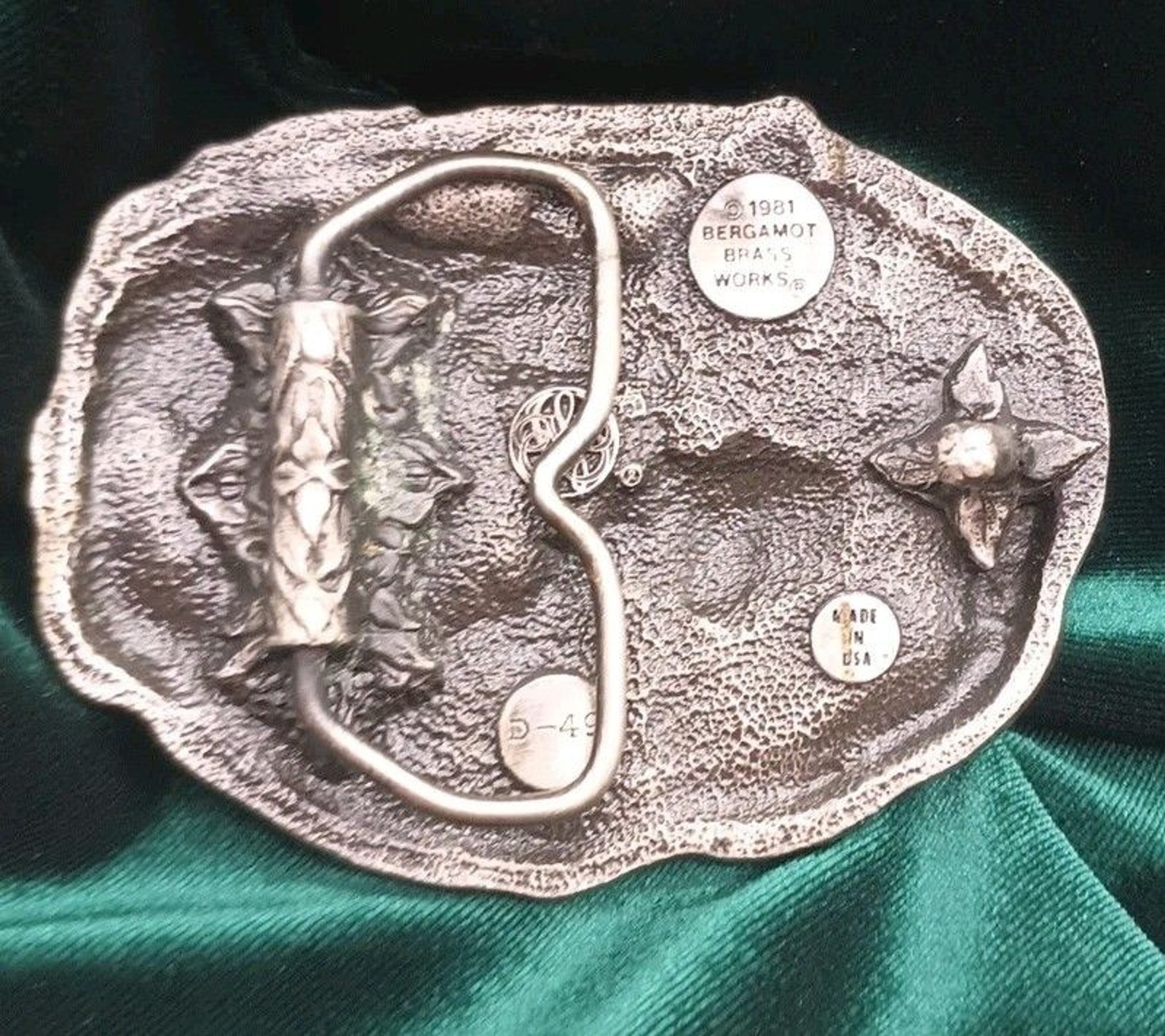 Bergamot Brass Works Belt Buckle Tractor Farm Barn Dog Windmill Wheat Seeds D-49
