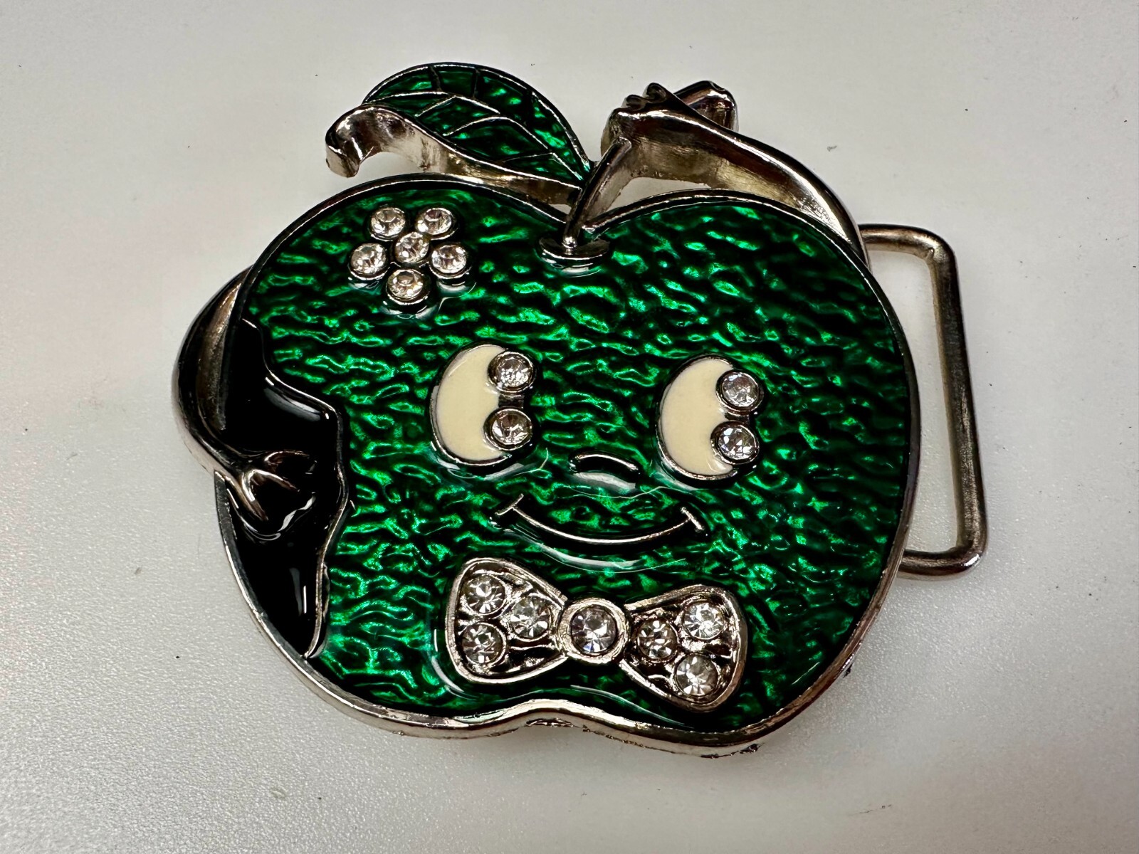 Scared Green Apple Face – Rhinestones Accented Cartoon Novelty Fun Belt Buckle